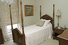 bed bedroom interior decor decorating home house real estate digital image stock photo photograph photography assignment Tom Palmer Fantastic Places info@fantasticplaces.com