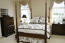 bed bedroom interior decor decorating home house real estate digital image stock photo photograph photography assignment Tom Palmer Fantastic Places info@fantasticplaces.com